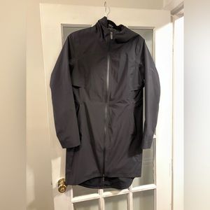 Long Lululemon Rain Jacket Size 6